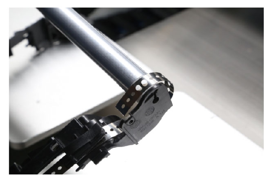 富怡汽車天窗卷陽簾熱熔機