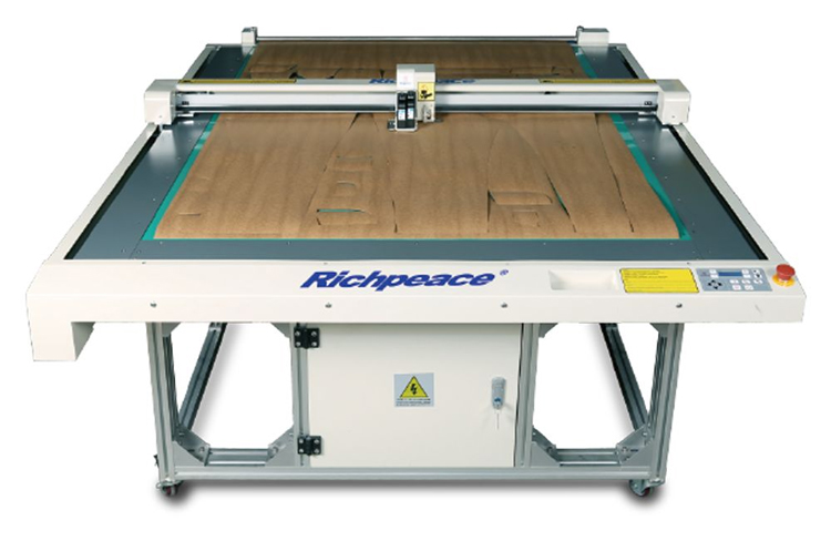 富怡電腦模板切割機
