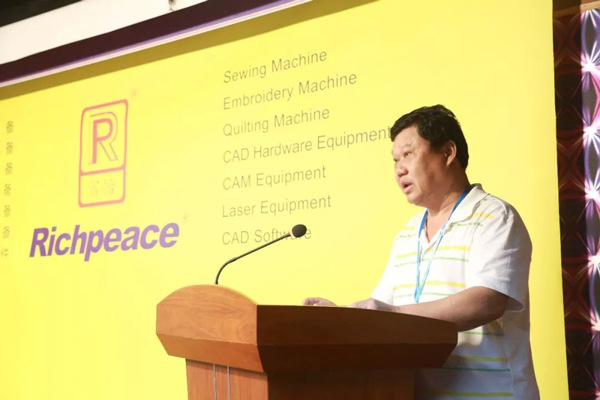 總經理王俊玲致歡迎詞