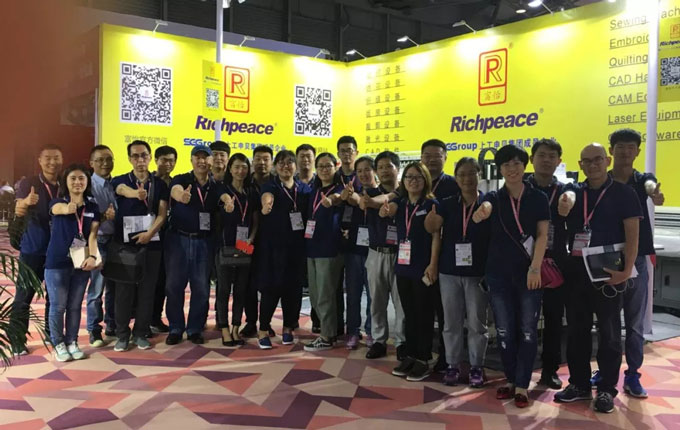 富怡團(tuán)隊(duì)在中國家具博覽會